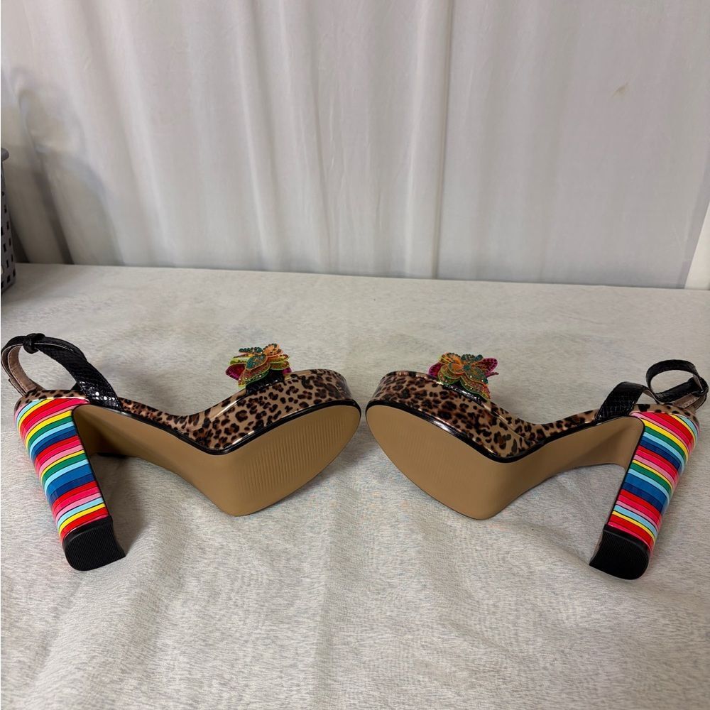 NIB Betsy Johnson Leopard Print Platform Heels with Rainbow Block - Size 9 - Picture 9 of 13